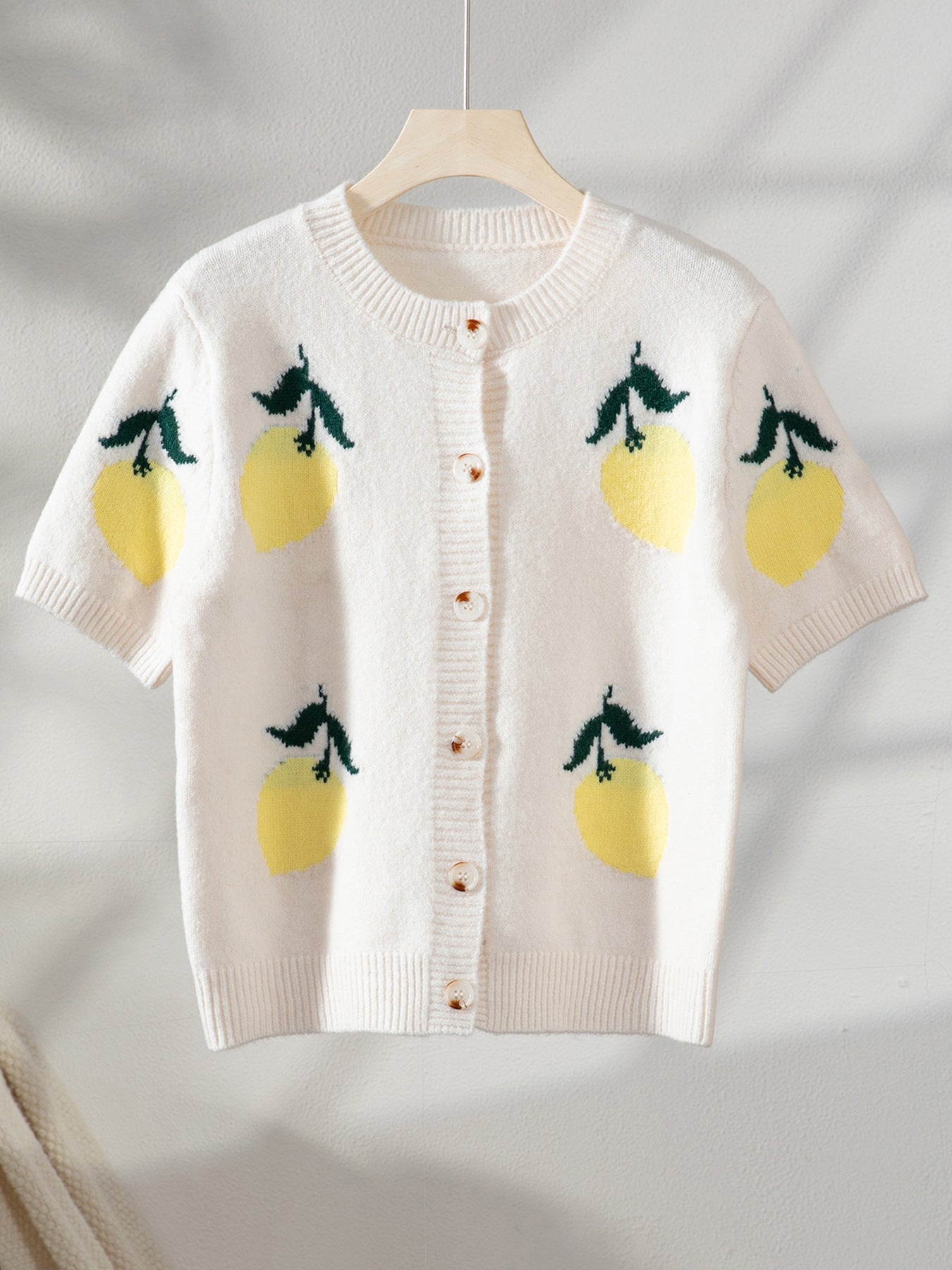 Fresh lemon print knitted cardigan short-sleeved top · French retro romantic atmosphere