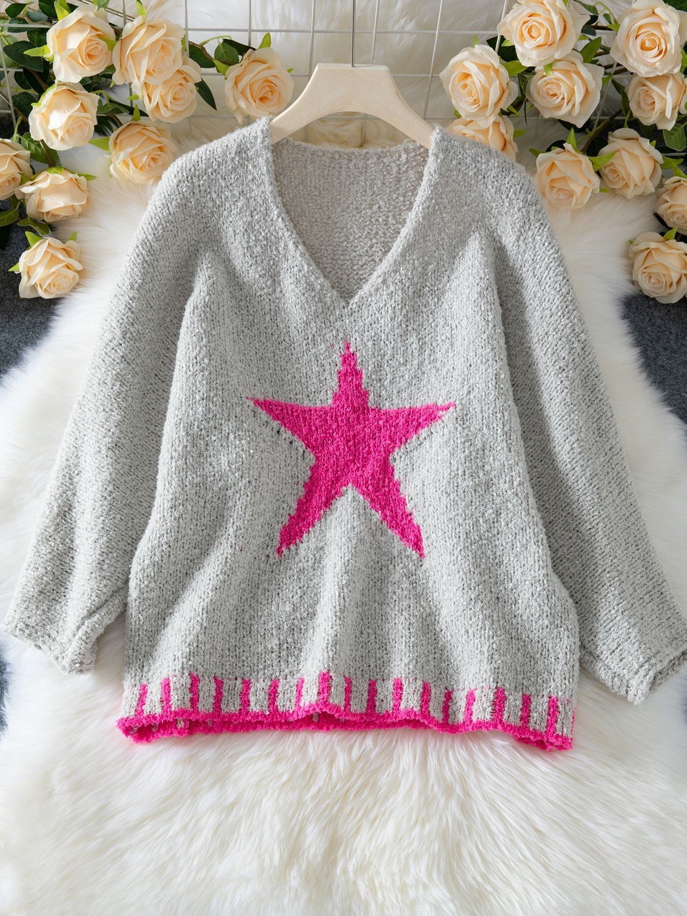 Bold Star Pattern Oversized Knit Sweater · Grey & Pink Contrast Casual Pullove