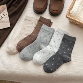 Women’s Floral Crew Socks Set｜Soft Cotton Blend｜Autumn Winter Style｜Vintage & Cozy｜Multi-Color Pack